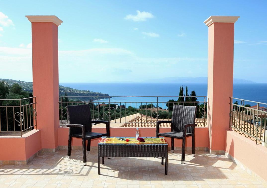 Provenzo And Meliti Villas Lourdata  Exteriér fotografie